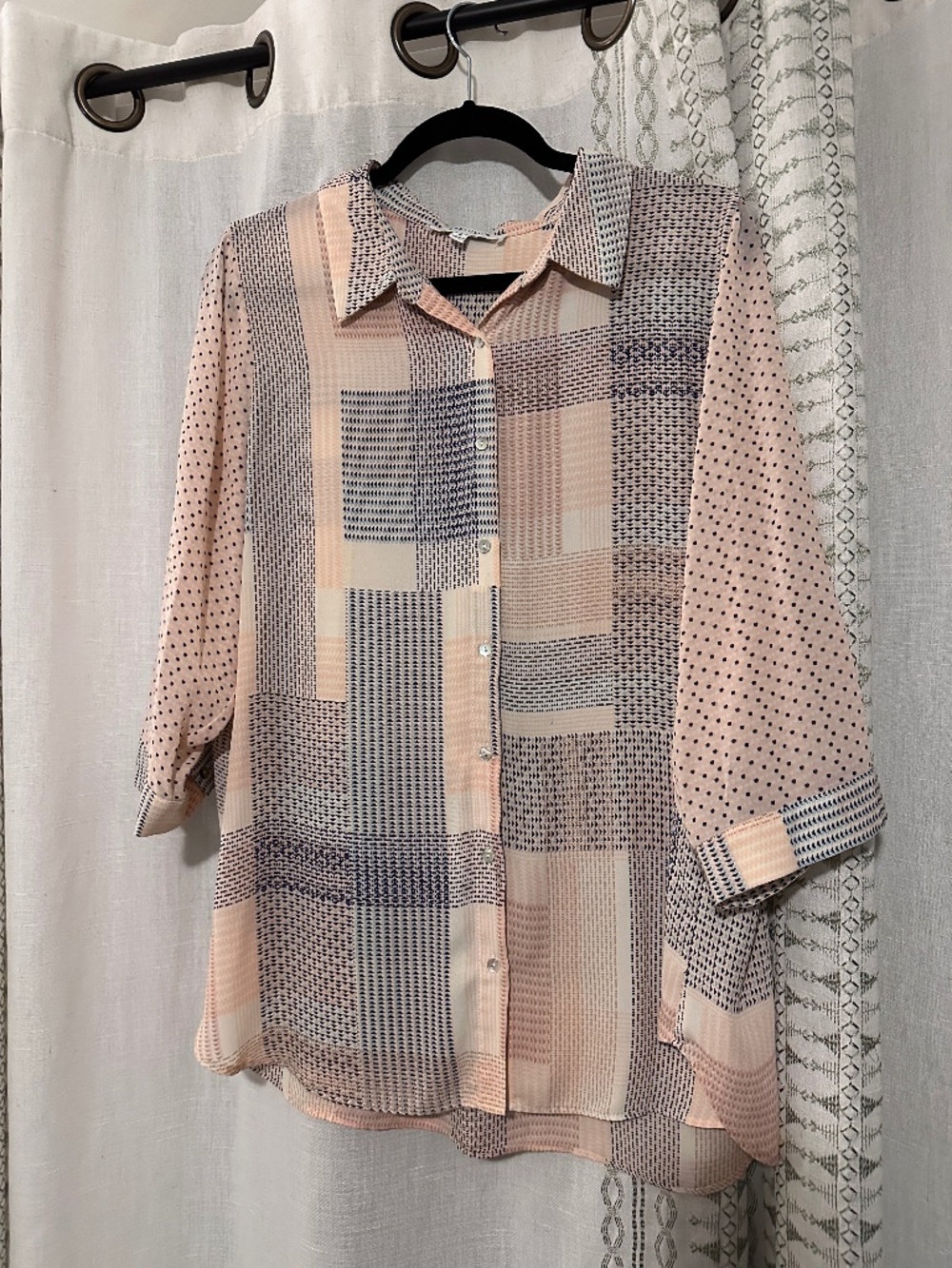 Rose + Olive Blush & Navy Geometric Print Button-Up Blouse 1X